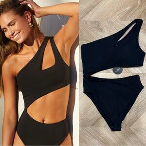 NWT Lulus Sun Bound Black Cutout One-Shoulder One-Piece Swimsuit